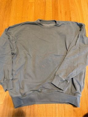 brandy melville crewneck